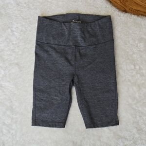 Athleta Ultimate Stash Pocket 9" Short, Womens Extra Small